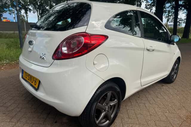 Ford Ka (2011) thumbnail 6