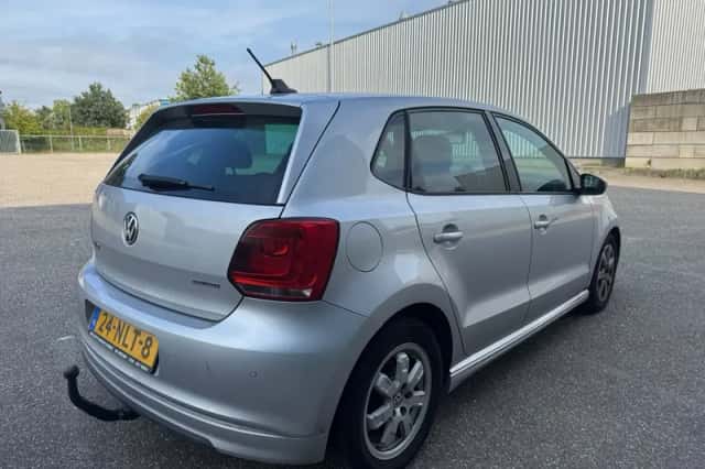 Volkswagen Polo (2010) thumbnail 3