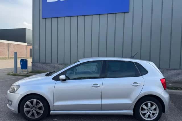 Volkswagen Polo (2010) thumbnail 6