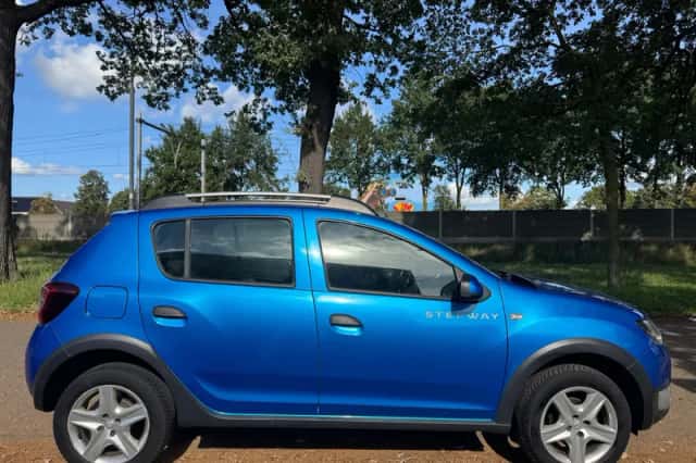 Dacia Sandero (2014) thumbnail 4