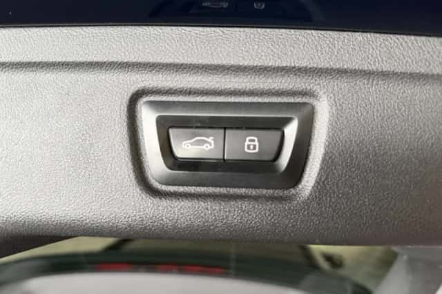 BMW 3-Serie (2023) thumbnail 6