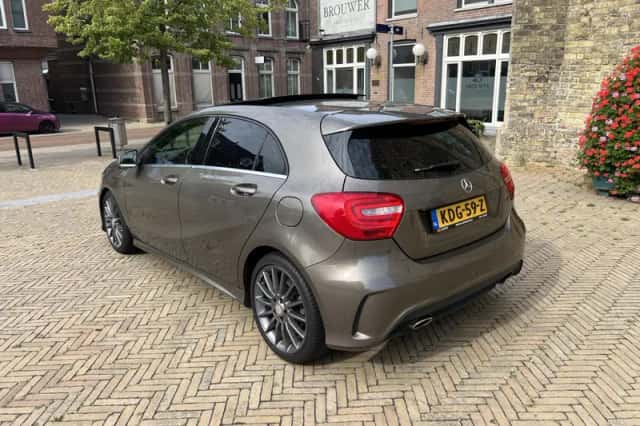 Mercedes-Benz A-Klasse (2013) thumbnail 3