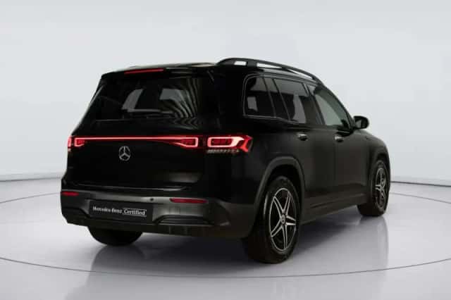 Mercedes-Benz EQB (2022) thumbnail 2