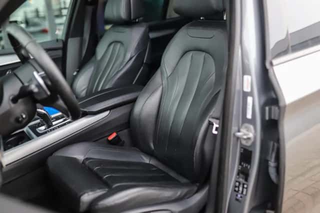 BMW X5 (2015) thumbnail 4