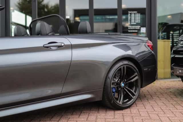 BMW M4 (2016) thumbnail 6