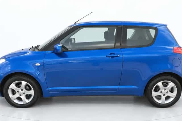 Suzuki Swift (2005) thumbnail 5