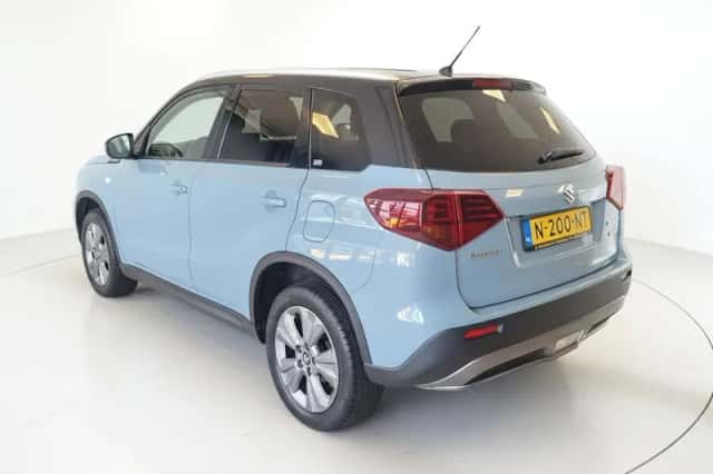 Suzuki Vitara (2021) thumbnail 3