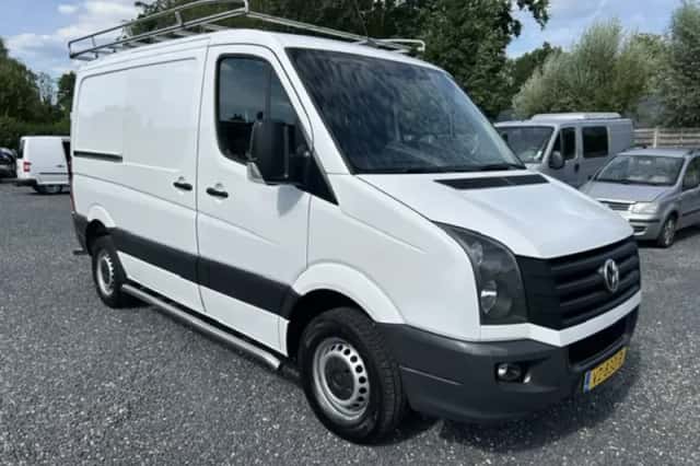 Volkswagen Crafter (2016) thumbnail 2