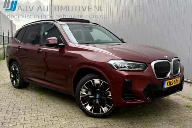 BMW iX3 (2022) thumbnail 1