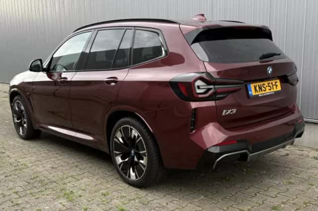 BMW iX3 (2022) thumbnail 6