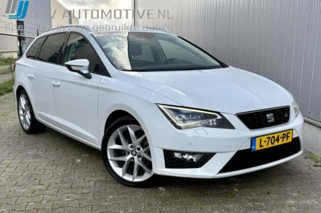 SEAT Leon (2016) thumbnail 1