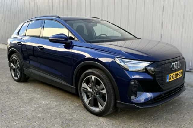 Audi Q4 e-tron (2022) thumbnail 3