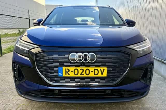 Audi Q4 e-tron (2022) thumbnail 4