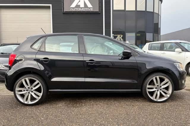 Volkswagen Polo (2010) thumbnail 5