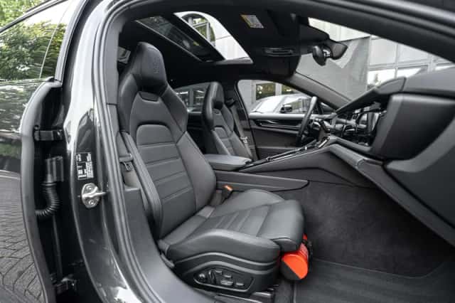 Porsche Panamera (2026) thumbnail 3