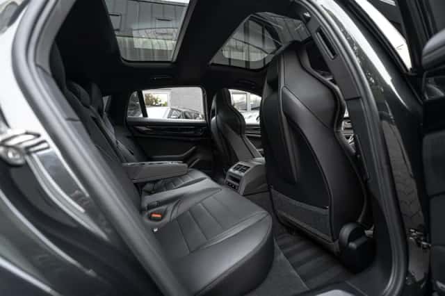 Porsche Panamera (2026) thumbnail 4