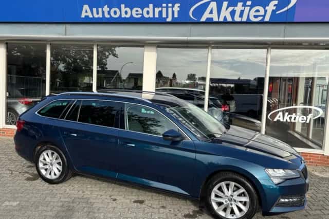 Škoda Superb (2023) thumbnail 1