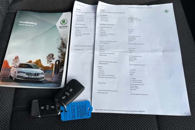 Škoda Superb (2023) thumbnail 4