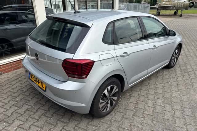 Volkswagen Polo (2021) thumbnail 3