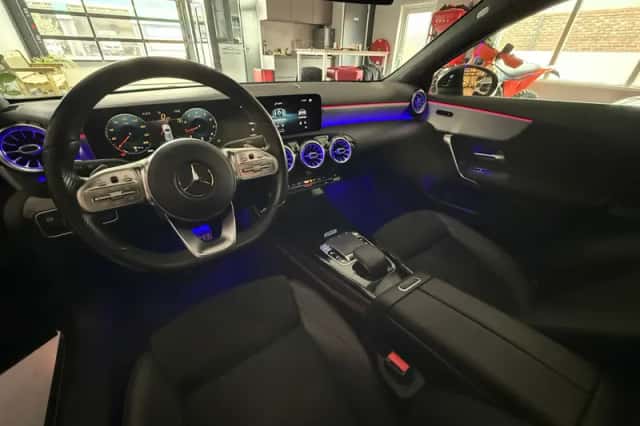 Mercedes-Benz A-Klasse (2018) thumbnail 2