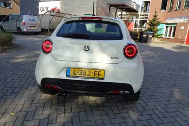 Alfa Romeo MiTo (2017) thumbnail 4