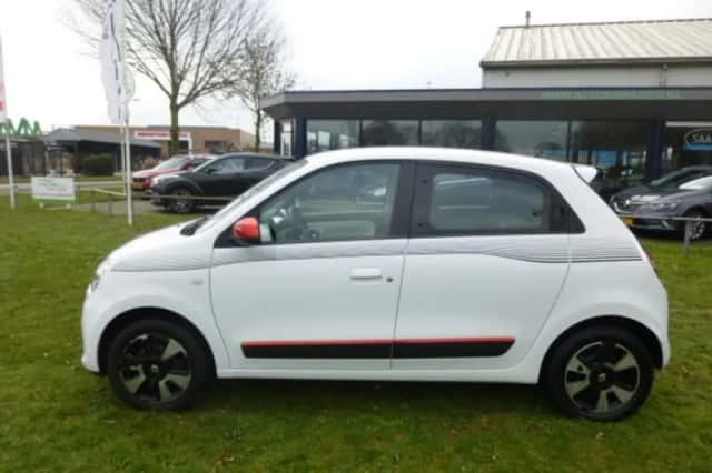 Renault Twingo (2017) thumbnail 2