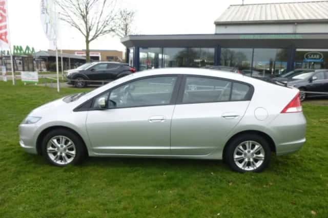 Honda Insight (2010) thumbnail 2