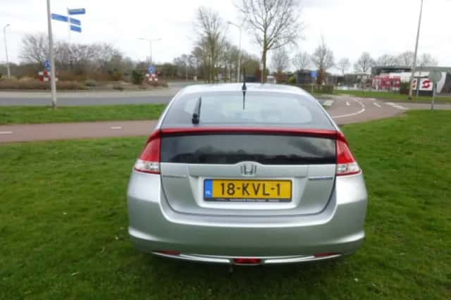 Honda Insight (2010) thumbnail 4