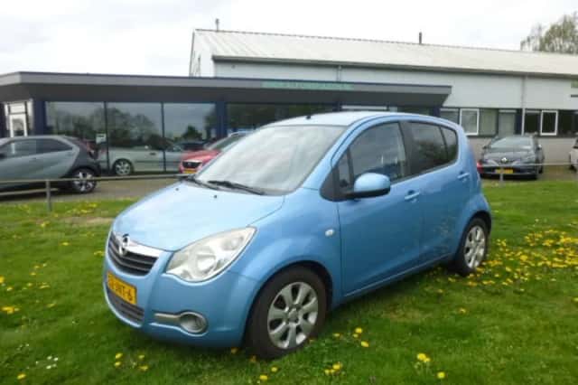 Opel Agila (2009) thumbnail 1