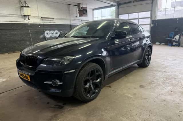 BMW X6 (2008) thumbnail 3