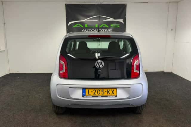 Volkswagen Up! (2013) thumbnail 5