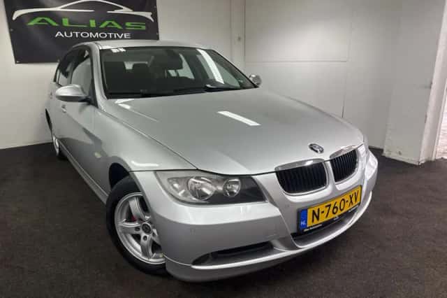 BMW 3-Serie (2005) thumbnail 1