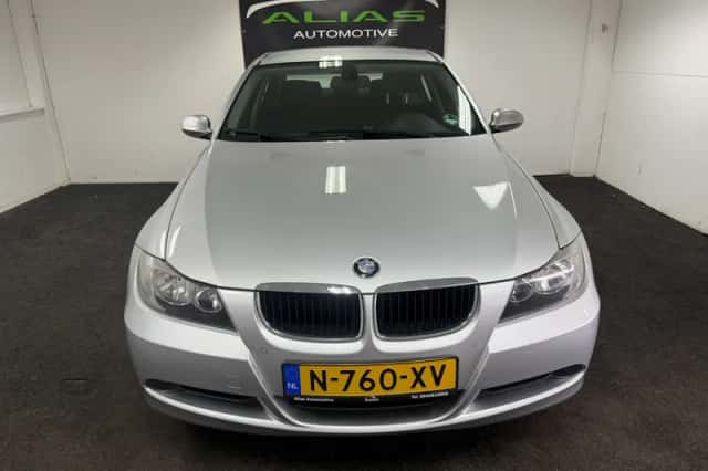 BMW 3-Serie (2005) thumbnail 2