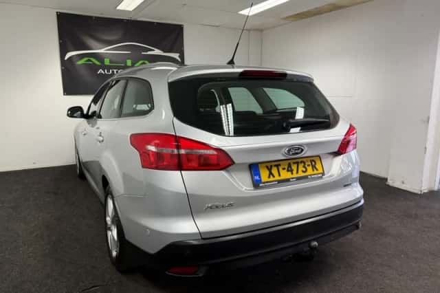 Ford Focus (2015) thumbnail 4