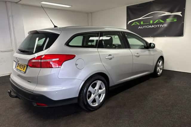 Ford Focus (2015) thumbnail 6