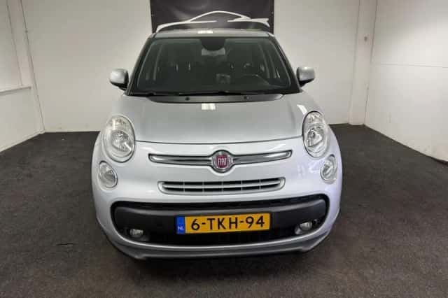 Fiat 500L (2014) thumbnail 2