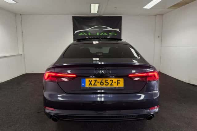 Audi A5 (2018) thumbnail 5