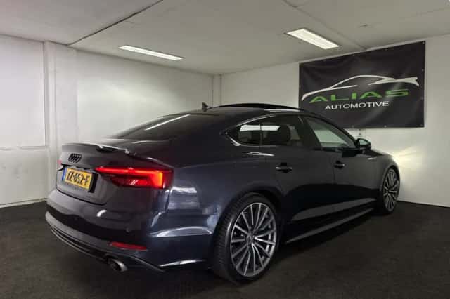 Audi A5 (2018) thumbnail 6