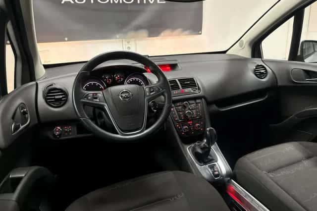 Opel Meriva (2011) thumbnail 6