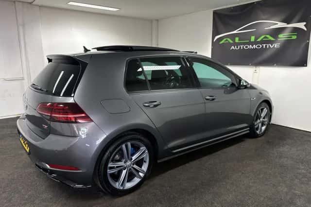 Volkswagen Golf (2017) thumbnail 6