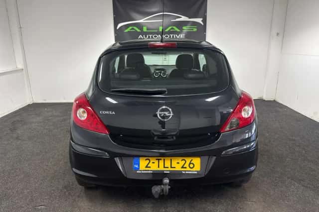 Opel Corsa (2014) thumbnail 5