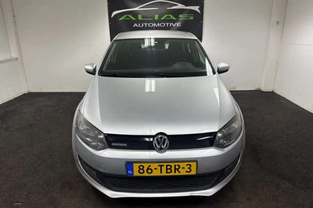 Volkswagen Polo (2012) thumbnail 2