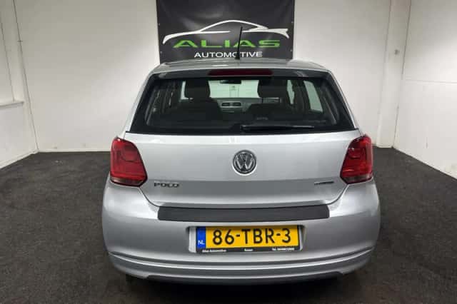 Volkswagen Polo (2012) thumbnail 5