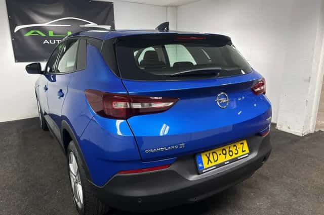 Opel Grandland (2018) thumbnail 4