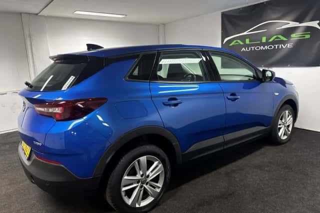 Opel Grandland (2018) thumbnail 6