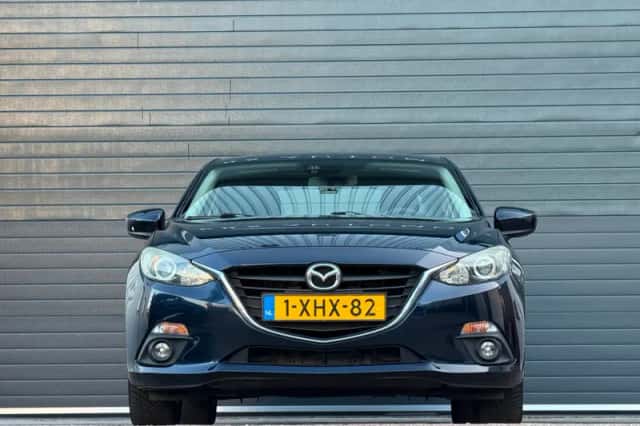 Mazda 3 (2014) thumbnail 2