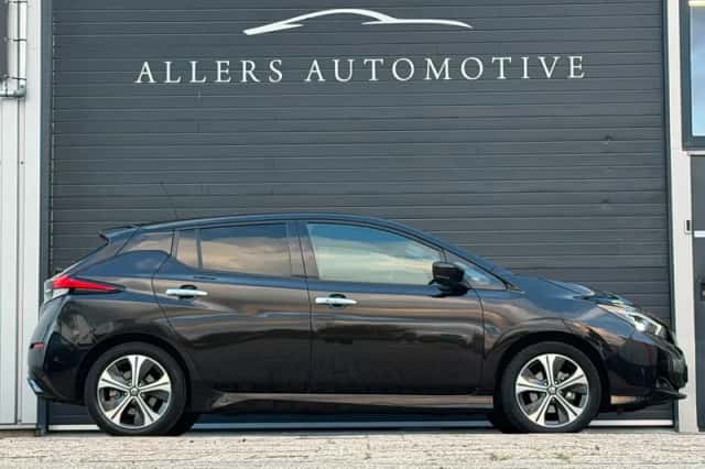 Nissan Leaf (2019) thumbnail 5