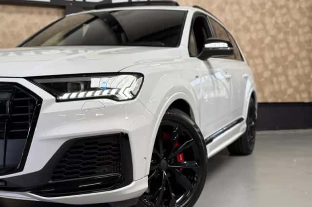 Audi Q7 (2020) thumbnail 2