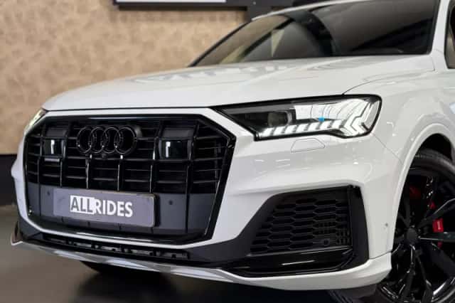 Audi Q7 (2020) thumbnail 3