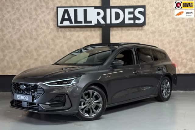 Ford Focus (2024) thumbnail 1